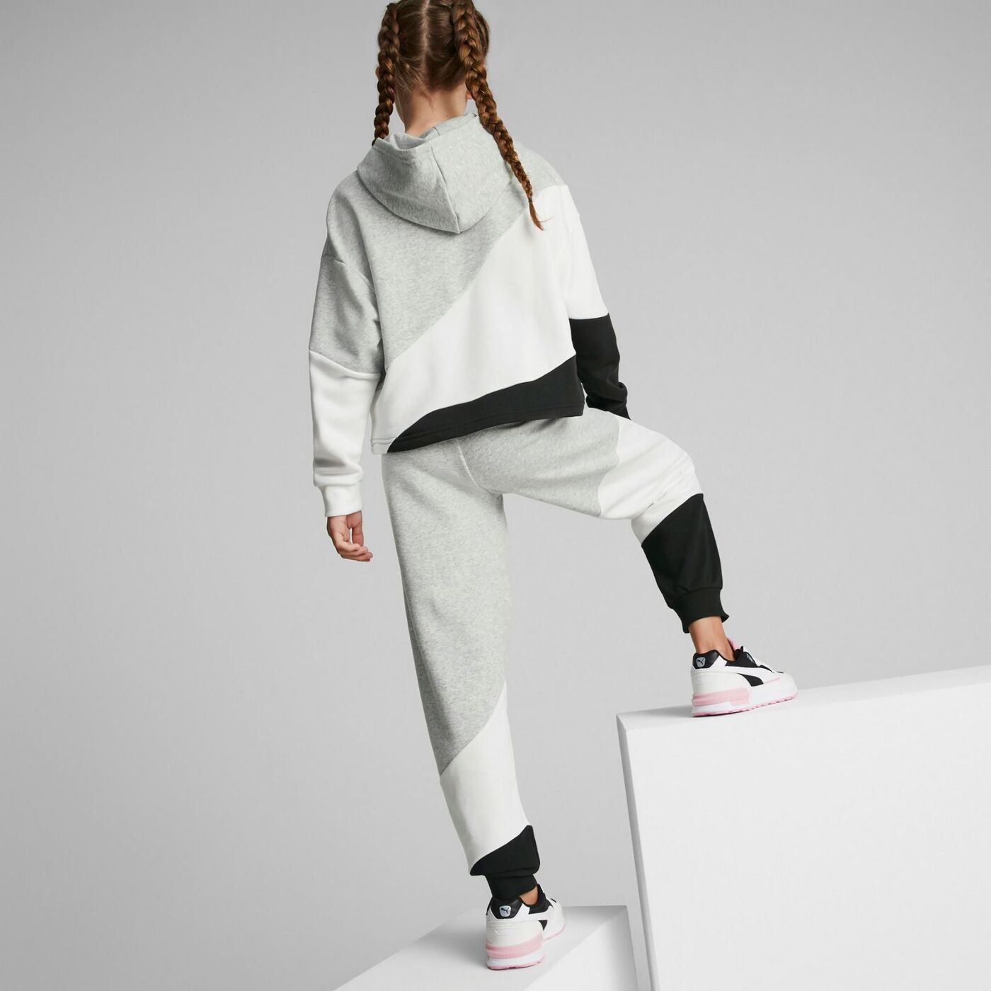 Шорти Puma Fit Woven 67426604