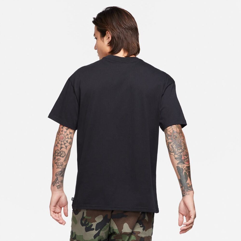 Футболка Nike SB Tee Essentials DB9975-010