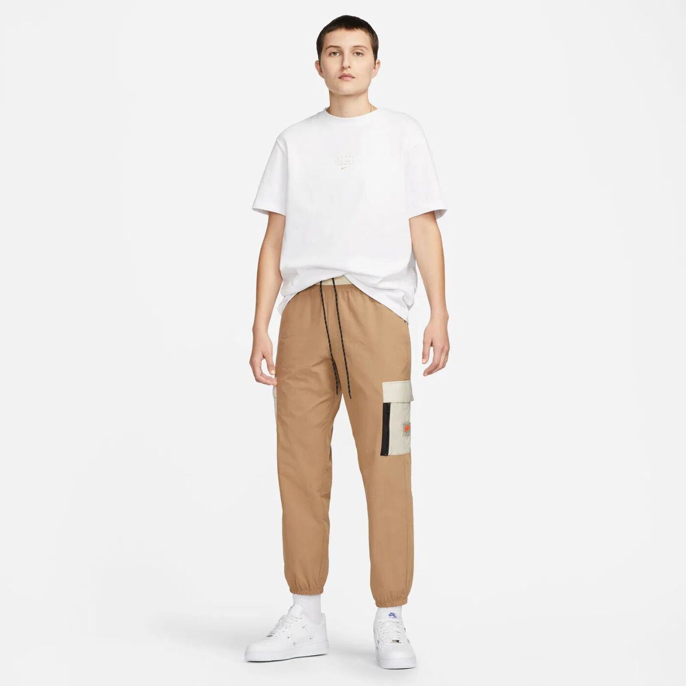 Футболка Nike Sportswear DX7940-100