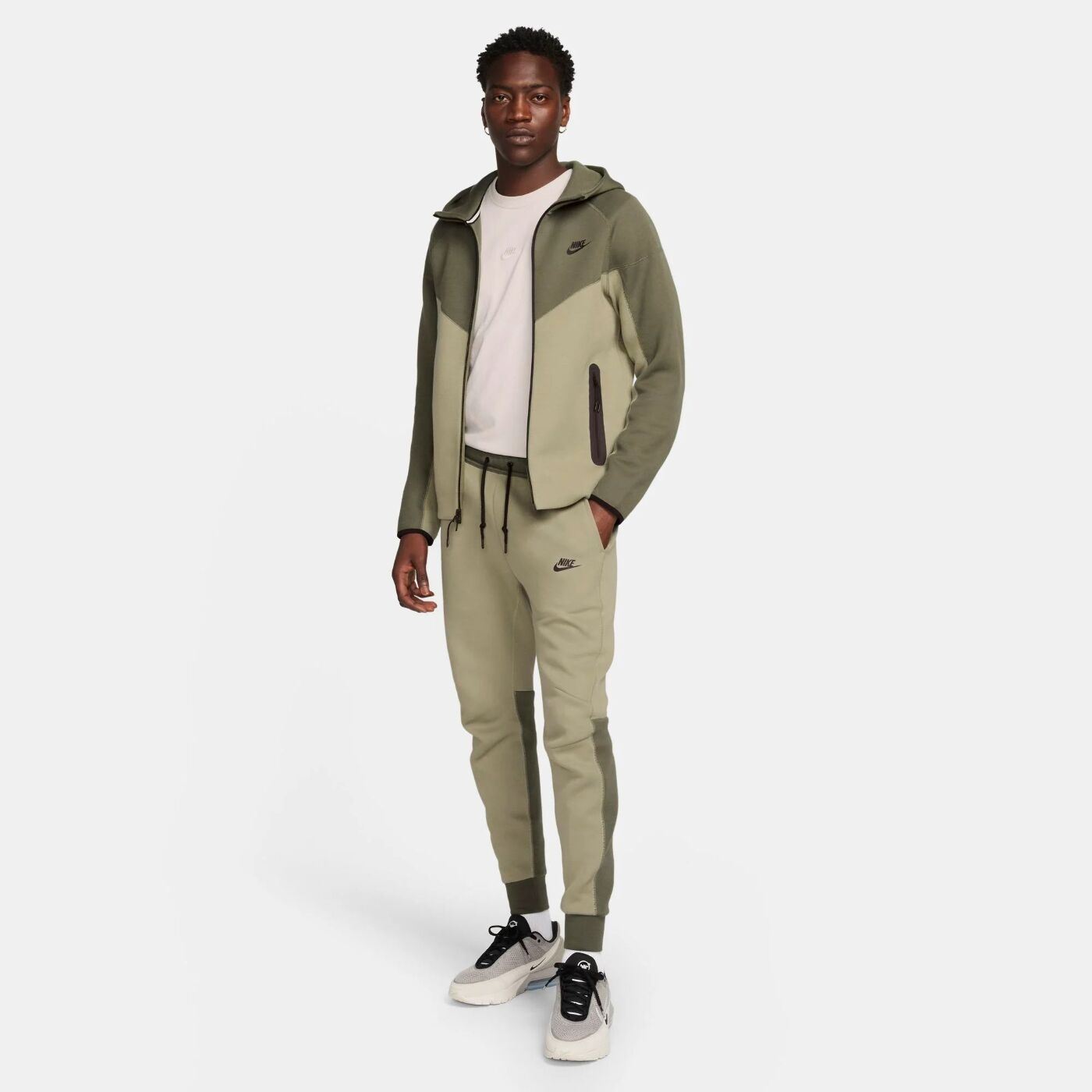 Кофта Nike Sportswear Tech Fleece Windrunner FB7921-276