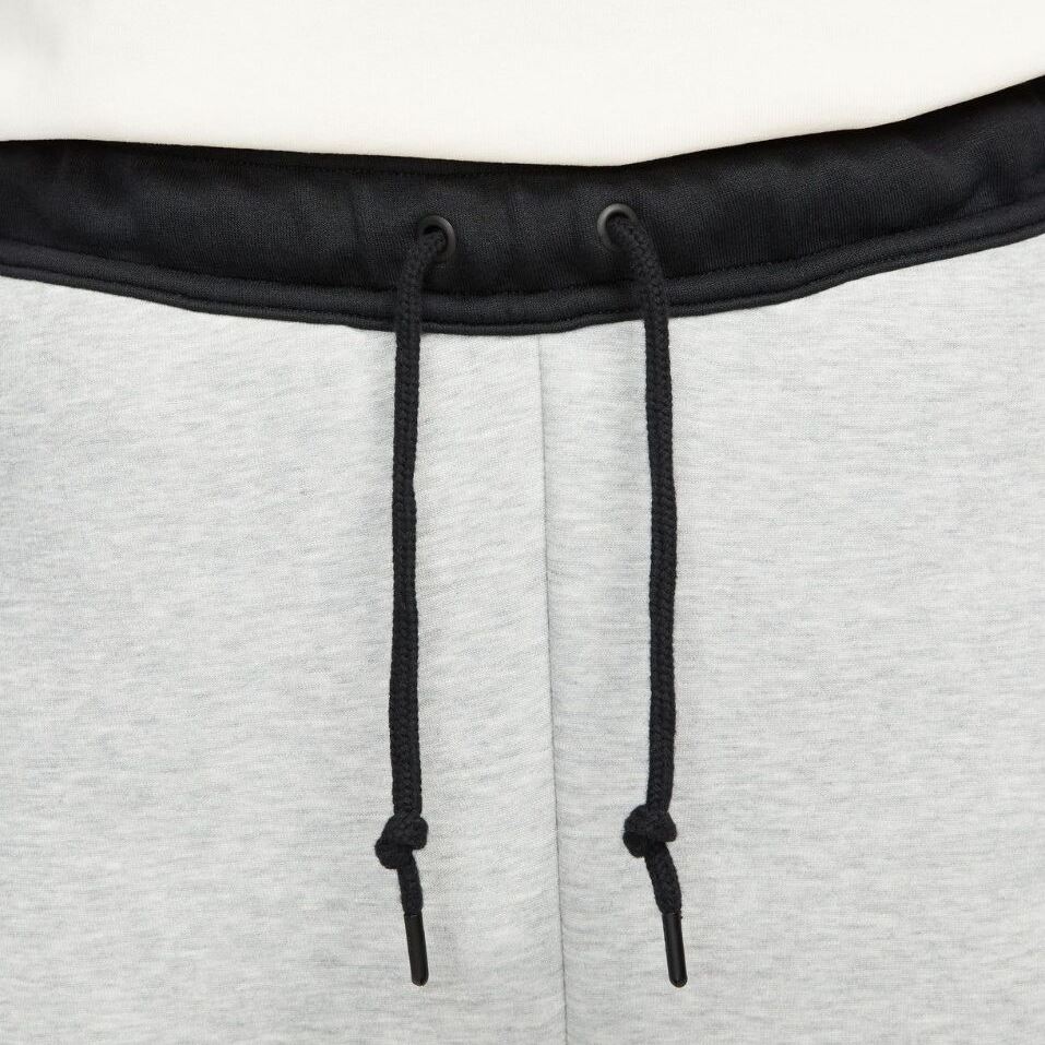 Спортивні штани Nike Sportswear Tech Fleece FB8002-064