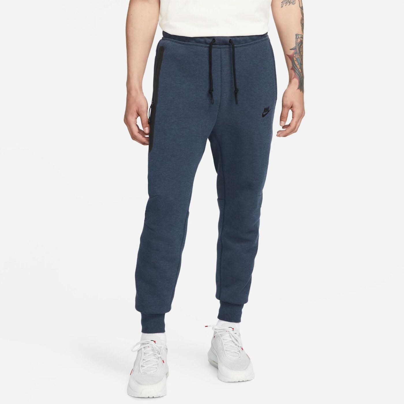 Спортивні штани Nike Sportswear Tech Fleece FB8002-473