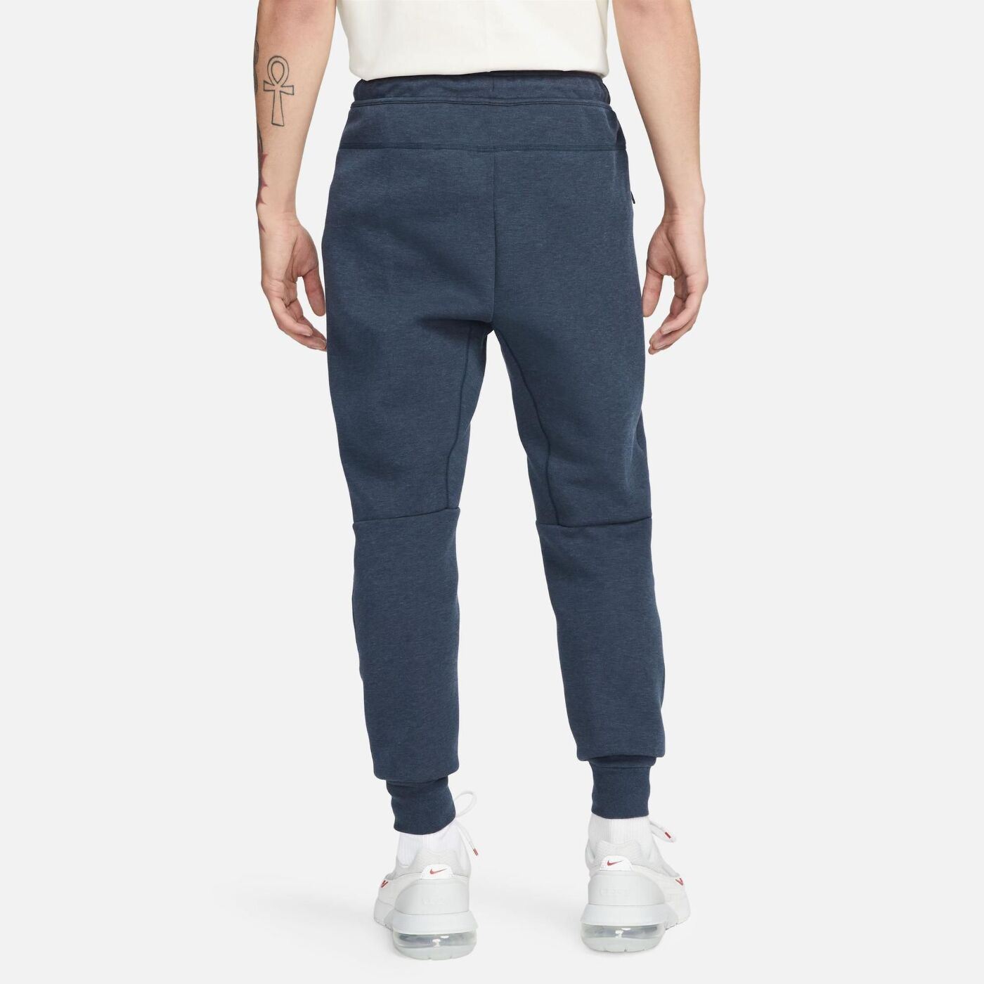 Спортивні штани Nike Sportswear Tech Fleece FB8002-473