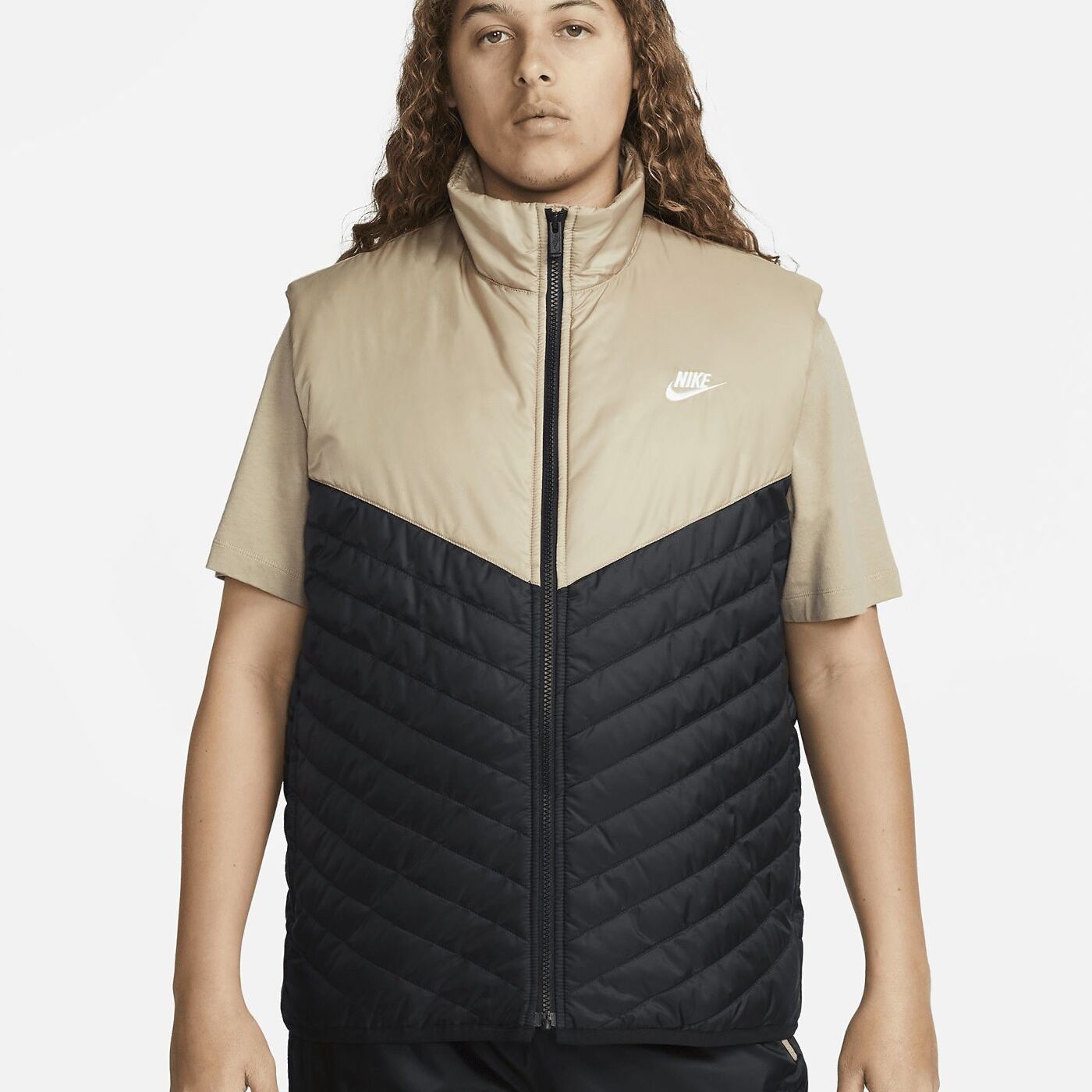 Жилетка Nike Therma-FIT Windrunner Midweight Vest FB8201-010