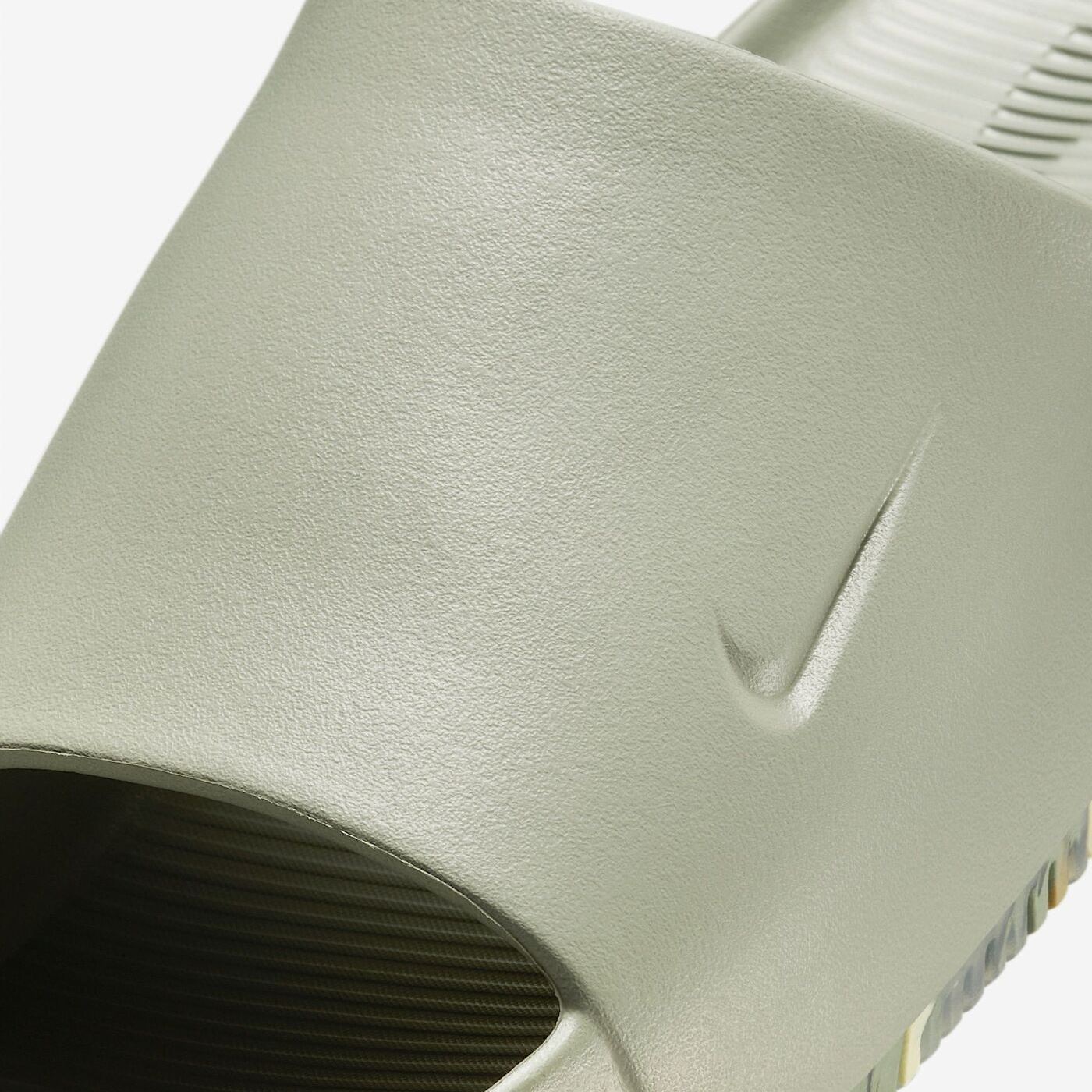 Тапочки Nike Calm FD4116-301