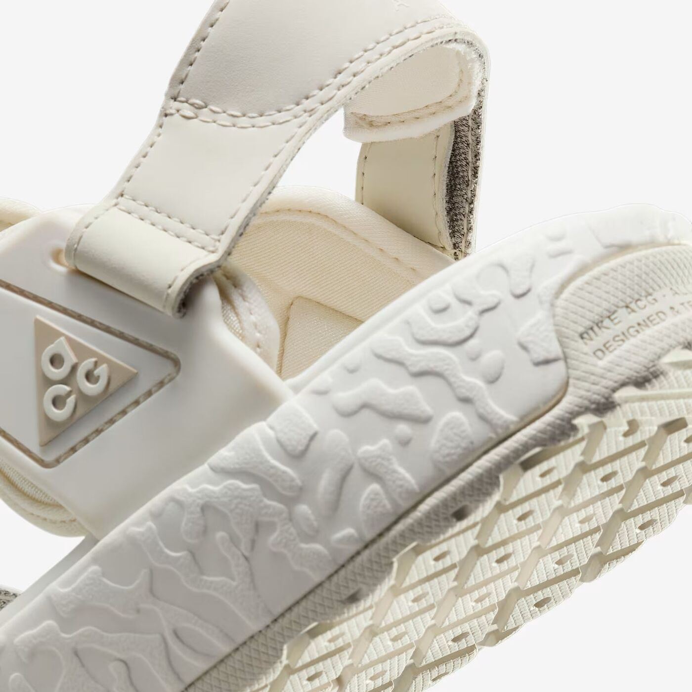 Сандалі Nike ACG Air Deschutz+ FN5201-001
