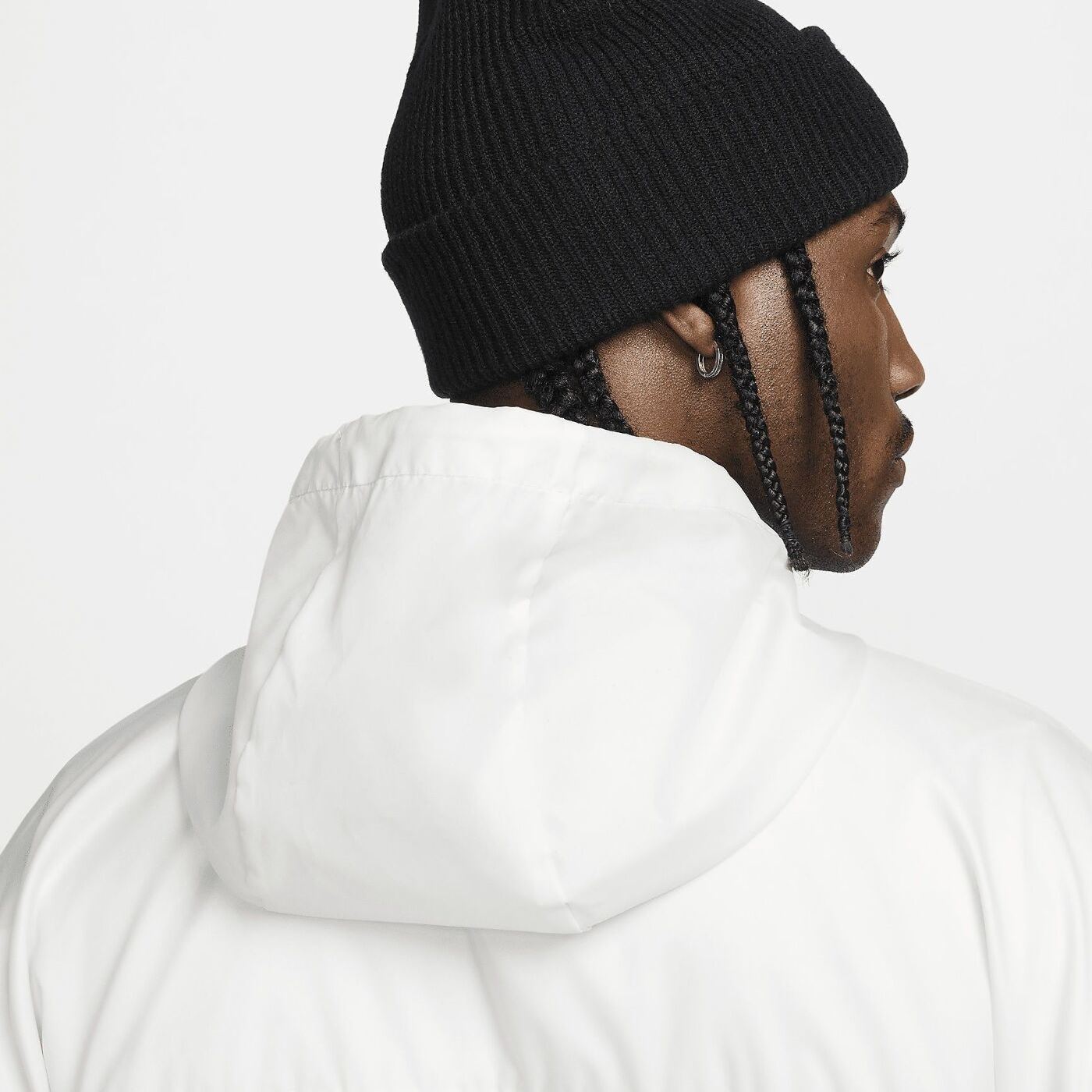 Шапка Nike Peak Futura Beanie HF0326-010